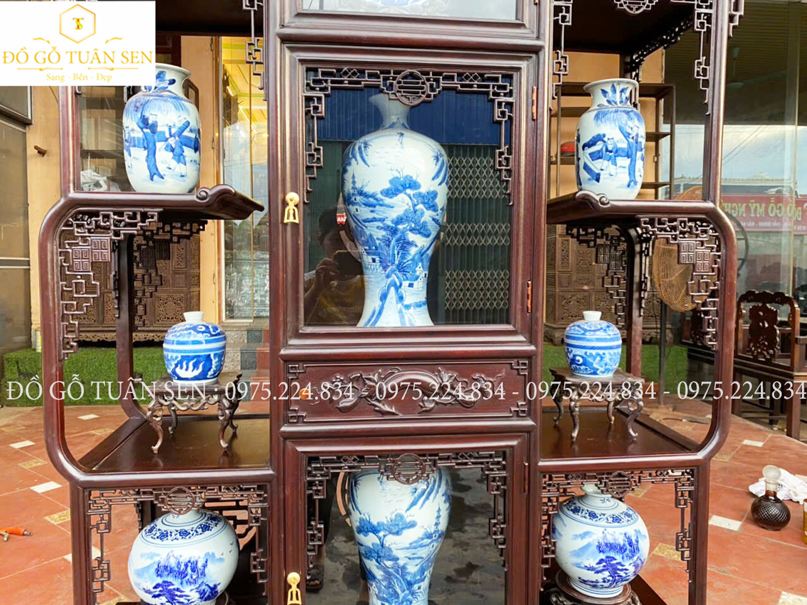Hình ảnh Tủ trương bày Đồ Cổ , Gốm Sứ 